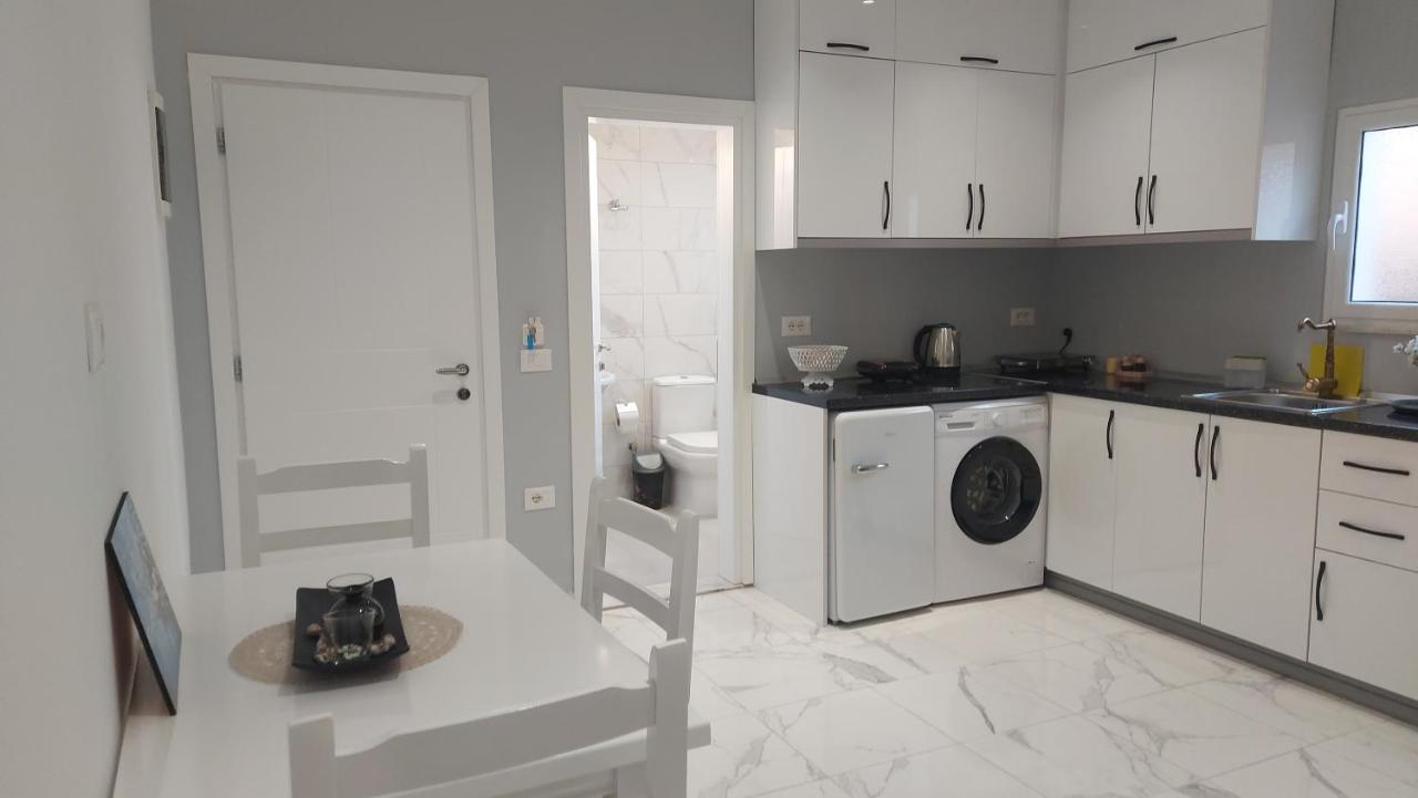 Beni 'S Apartments ساراندا المظهر الخارجي الصورة