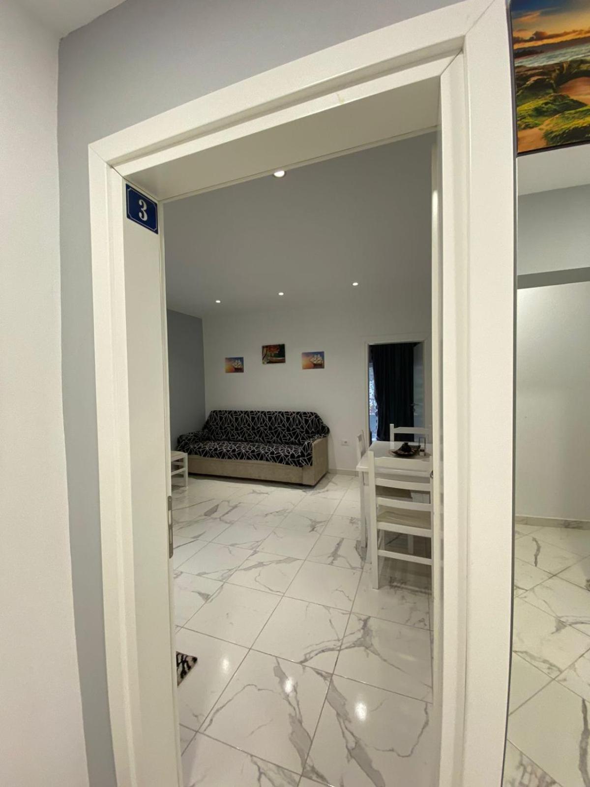 Beni 'S Apartments ساراندا المظهر الخارجي الصورة